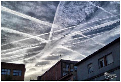 Chemtrail-Poisons-are-Ruining-Your-Health-from-Above-and-You-may-Not-Know-.jpg