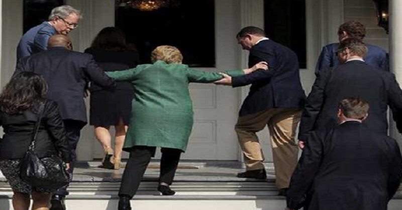 Clintonclimbingstairs22.jpg