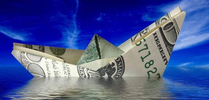 us-dollar-sinking-ship.jpg
