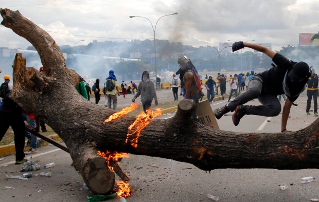 venezuela-political-crisis.jpg