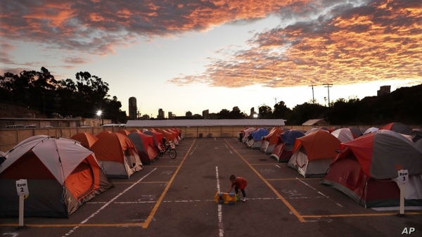 homeless_tents.jpg